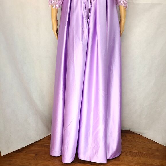 New Mother of the Bride (12) Lilac Satin and Embroidered 3/4 Sleeve Maxi Dress - Picture 7 of 10
